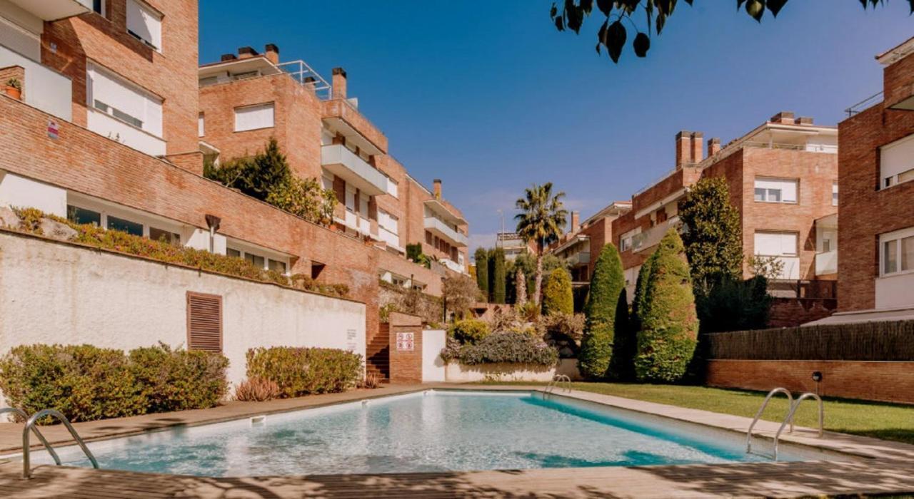 Апартаменти Bonito Duplex Con Piscina En Barcelona&Playa Tiana Екстер'єр фото